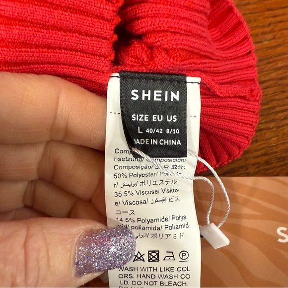 SHEIN SXY Red Ribbed Knit Crop Top size large NWT - Picture 3 of 4